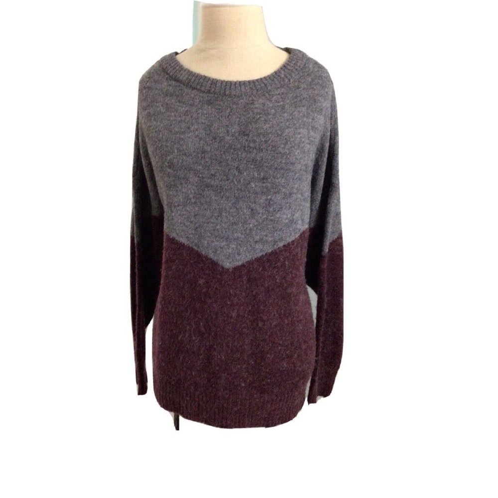 Vera moda  grey and burgundy ~XL